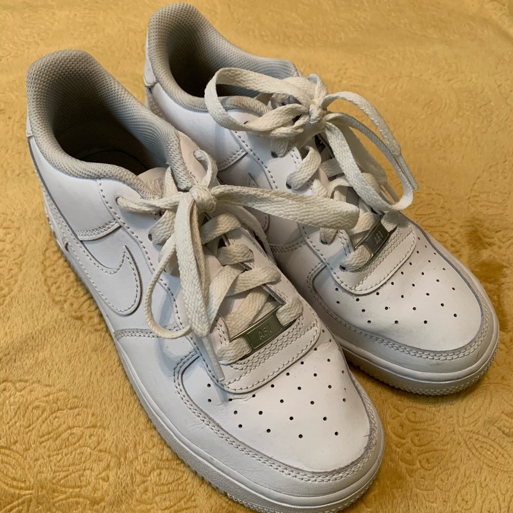 NIKE AIR FORCE 1’s
